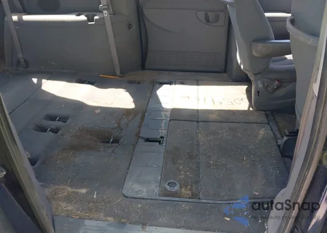 2005 Dodge Grand Caravan Se z USA, uszkodzony, nr VIN 1D4GP24RX5B320827